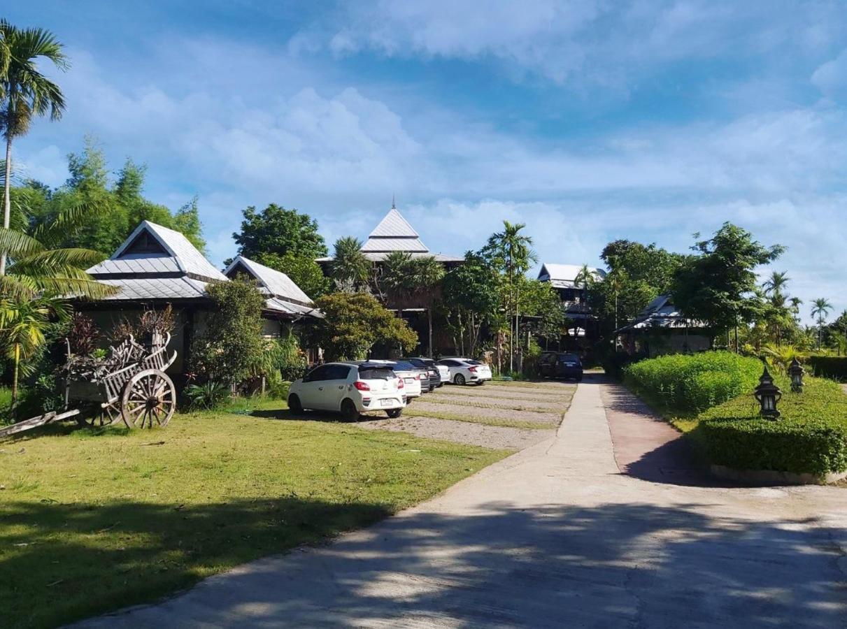 Bantunglom Resort Mae Rim Exteriér fotografie